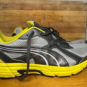 Puma Avis Running shoe